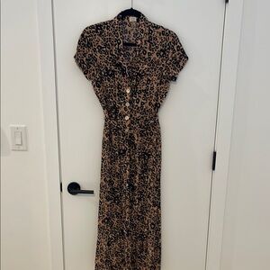 Aritzia - Wilfred Brown and Black Cap Sleeve Maxi Sundress